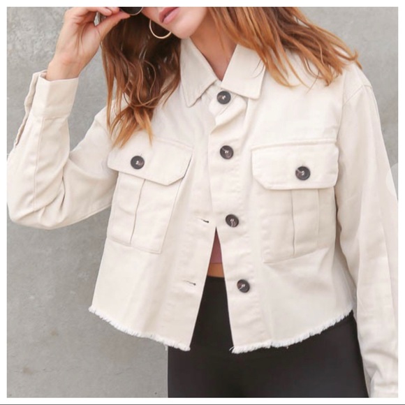 Frayed Hem jean jacket - Picture 2 of 5